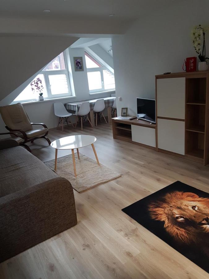 Liuto Apartamentai Juodkrantė Exterior foto