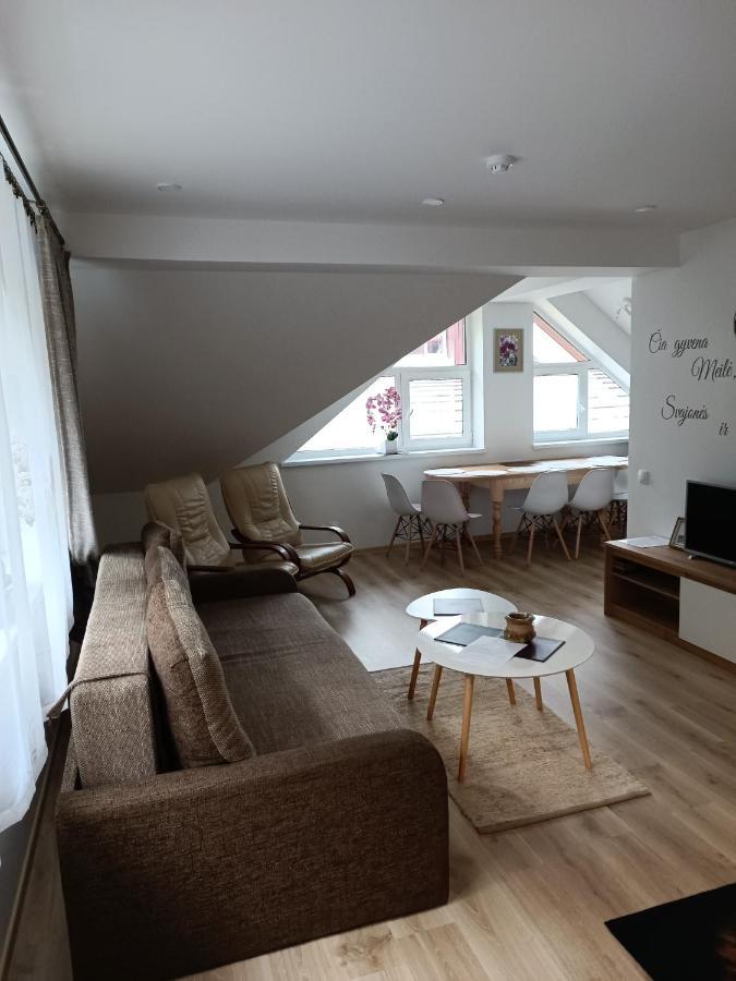 Liuto Apartamentai Juodkrantė Exterior foto