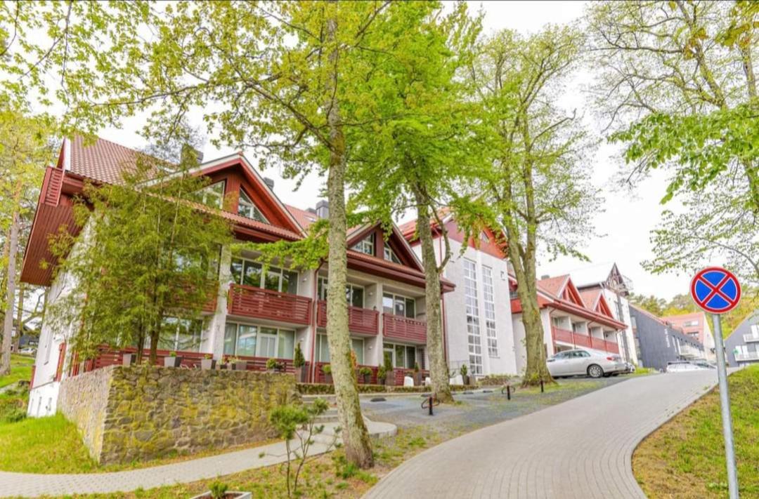Liuto Apartamentai Juodkrantė Exterior foto